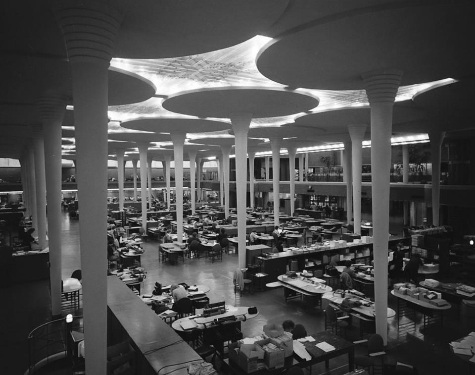 Johnson Wax Building, Frank Lloyd Wright.